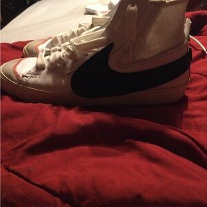 Nike blazer mid 77
